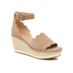 Crown vintage Daffodil wedges